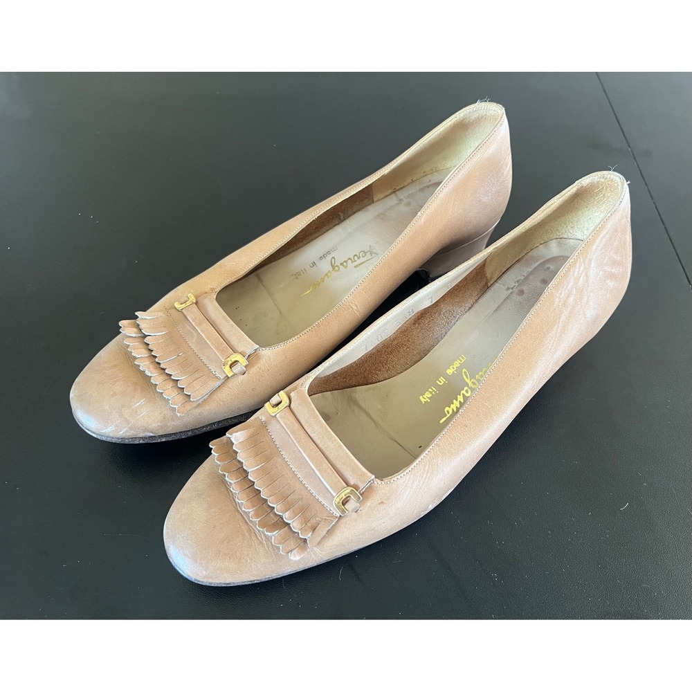 Vtg Salvatore Ferragamo Tan Leather Kiltie Fringe Low Block Heel Madein Italy 7B